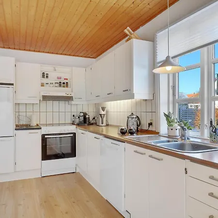 3 Bedroom Gorgeous In Feriehus *